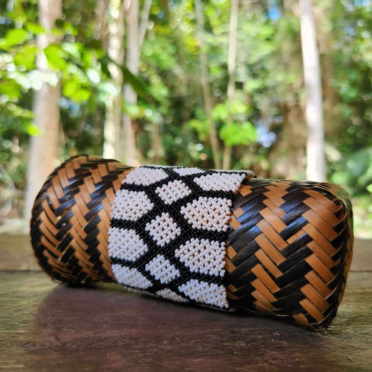 Bracelet Miçanga Kayapo - moyenne taille - blanc et noir