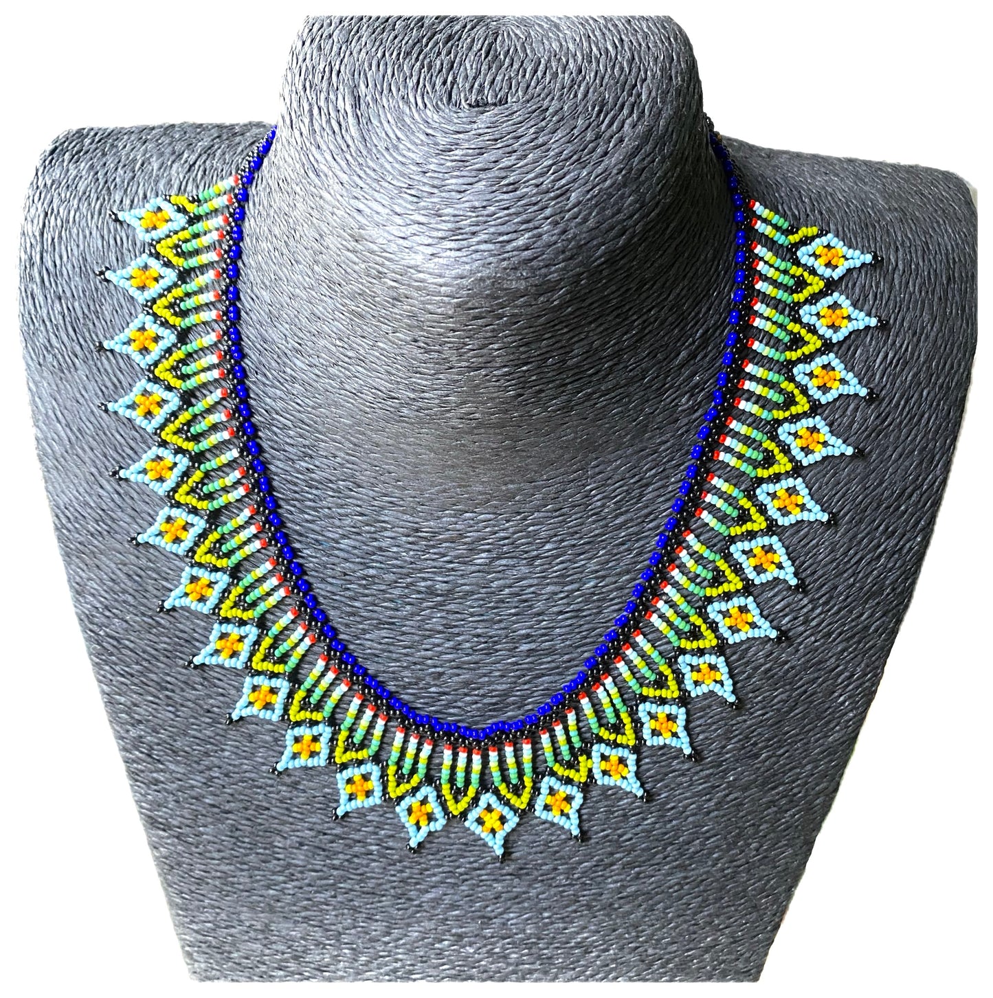 Collier Miçanga ras de cou - noir bleu et vert - Ethnie Kalapalo
