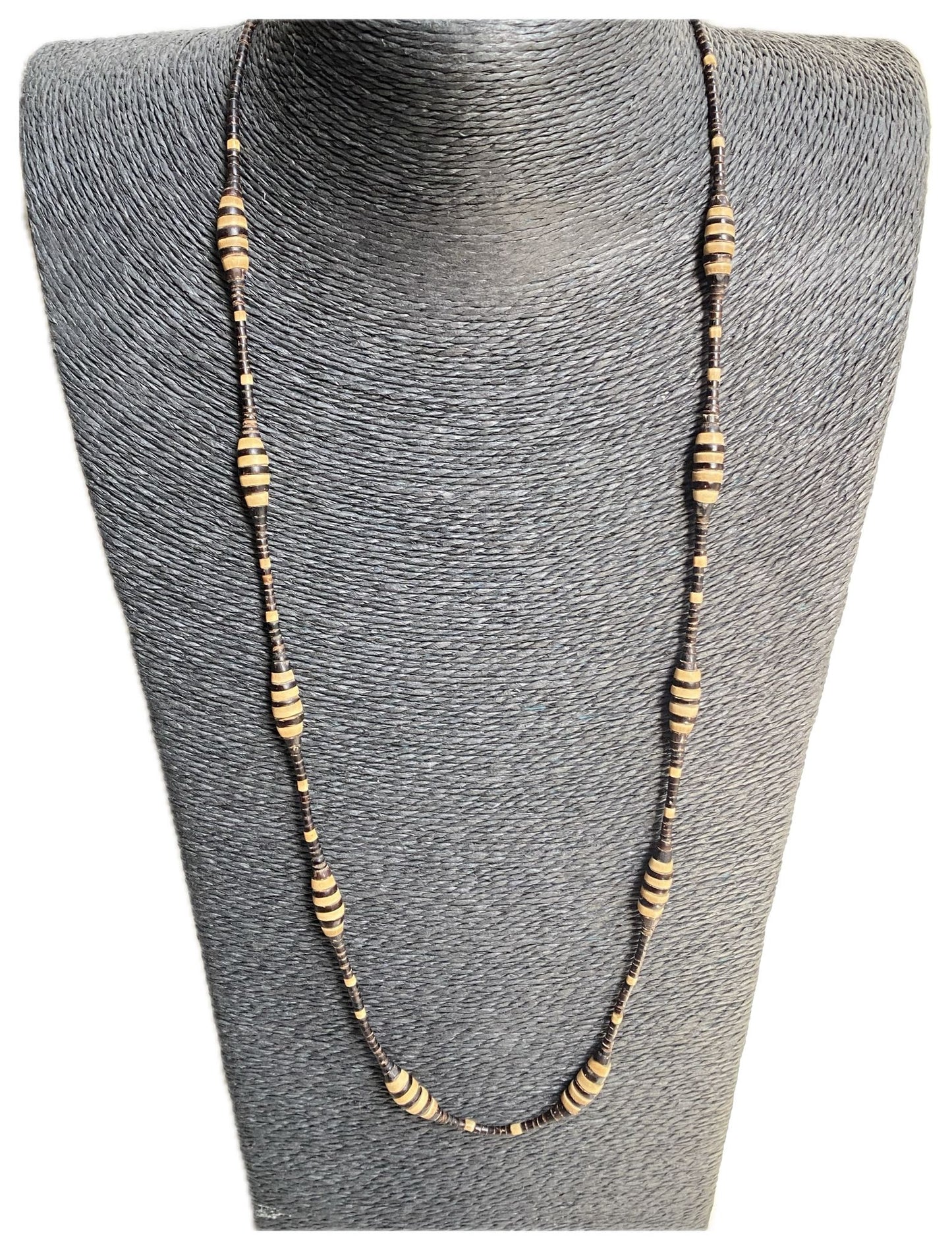 Collier de graines de Tucuma et jarina - Ethnie Rikbaktsa
