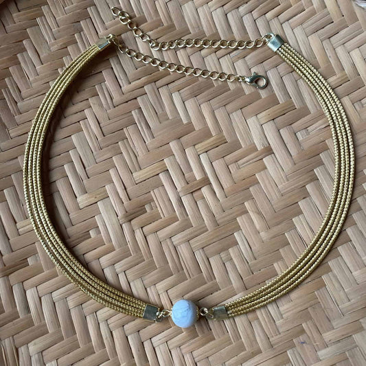 Collier Capim Dourado 4 lignes - pierre naturelle howlite