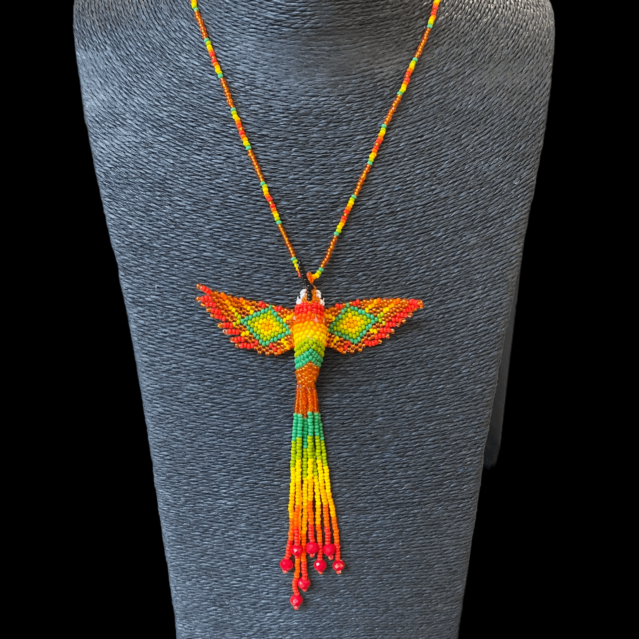 Collier Miçanga - Colibri - orange et vert - Ethnie Mehinako