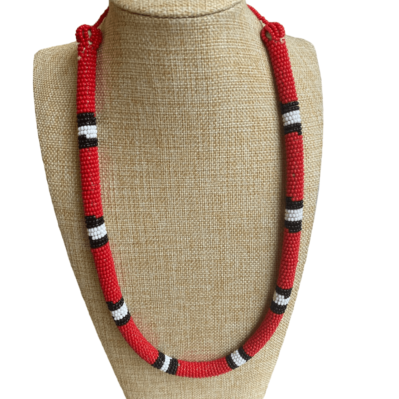 Collier Miçanga - serpent corail rouge - noir blanc noir - long avec fermeture - Ethnie Mehinako