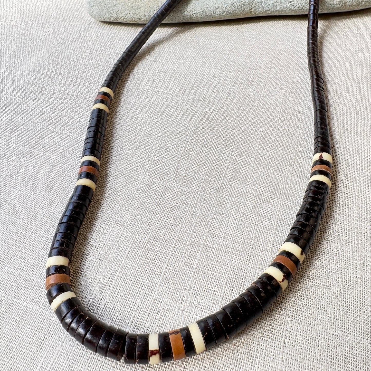 Parure collier et bracelet de graines naturelles de tucumã et jarina - Ethnie Apurina