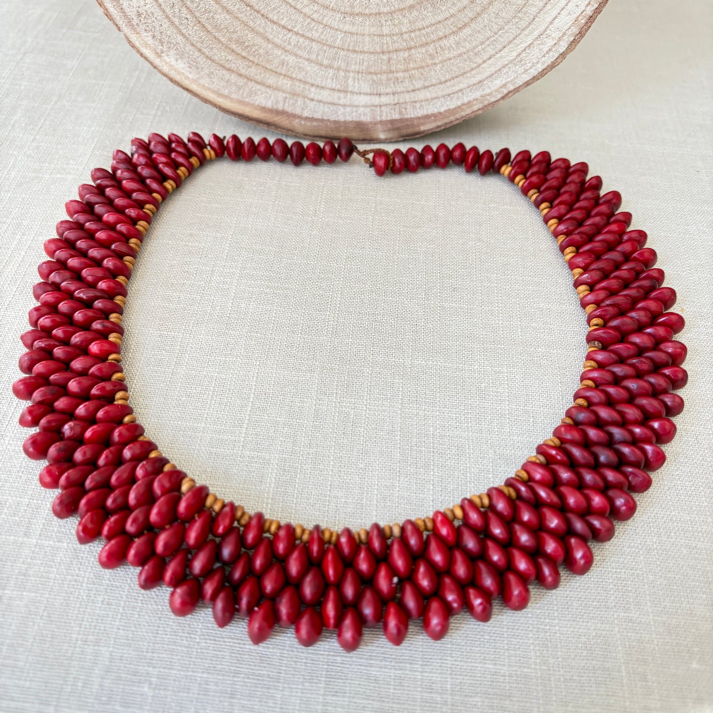 Collier de graines de tento rouge - Ethnie Sateré Mawé