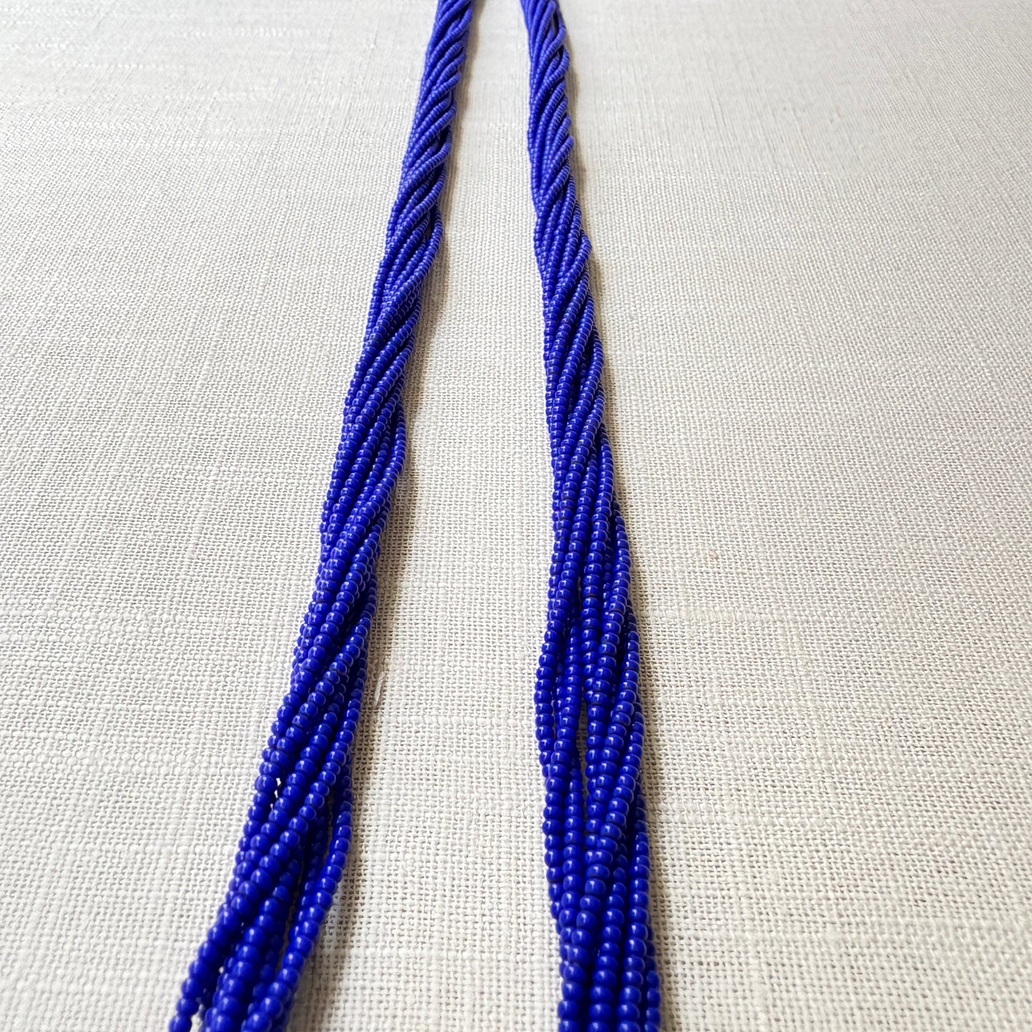 Collier en perles de verre (Miçanga) - 9 fils bleu - Ethnie Mehinako