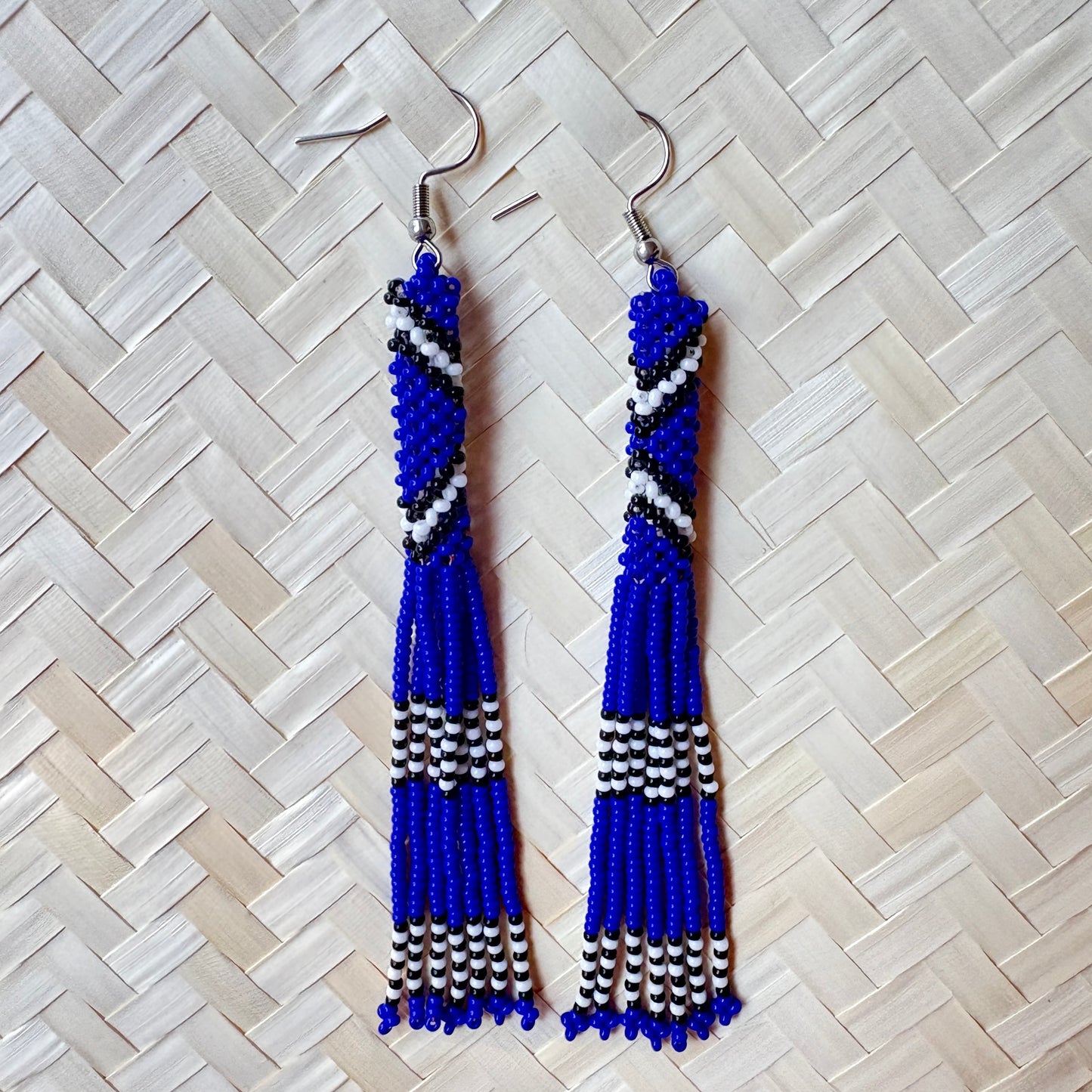 Boucles d'oreilles en perles de verre (Miçanga) - Franges bleu - Ethnie Borari