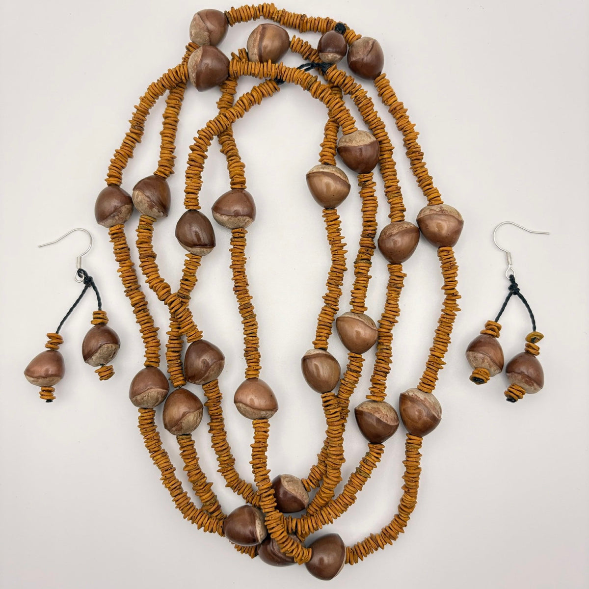 Conjunto em materiais vegetais