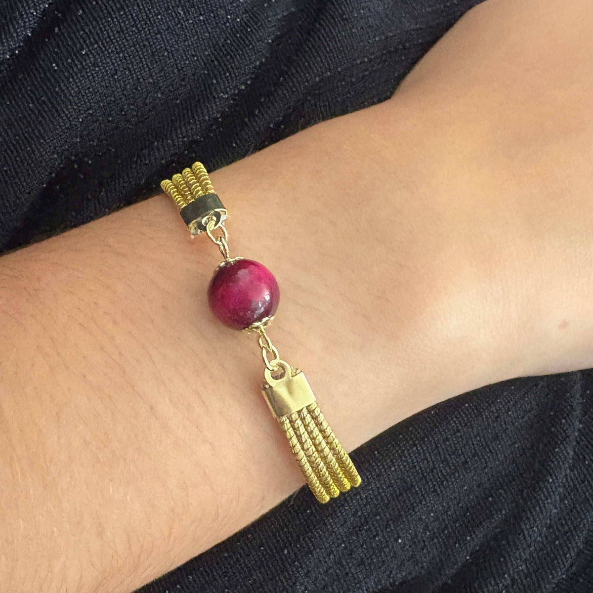 Pulseira Capim Dourado - pedra natural Olho-de-tigre rubi