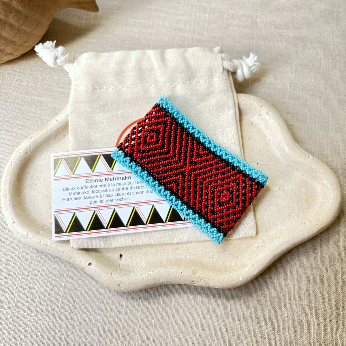 Pulseira em contas de vidro (Miçanga) - vermelho, preto e azul