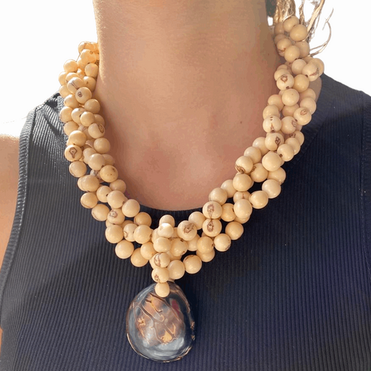 Collier Açai et pendentif Jarina couleur naturelle