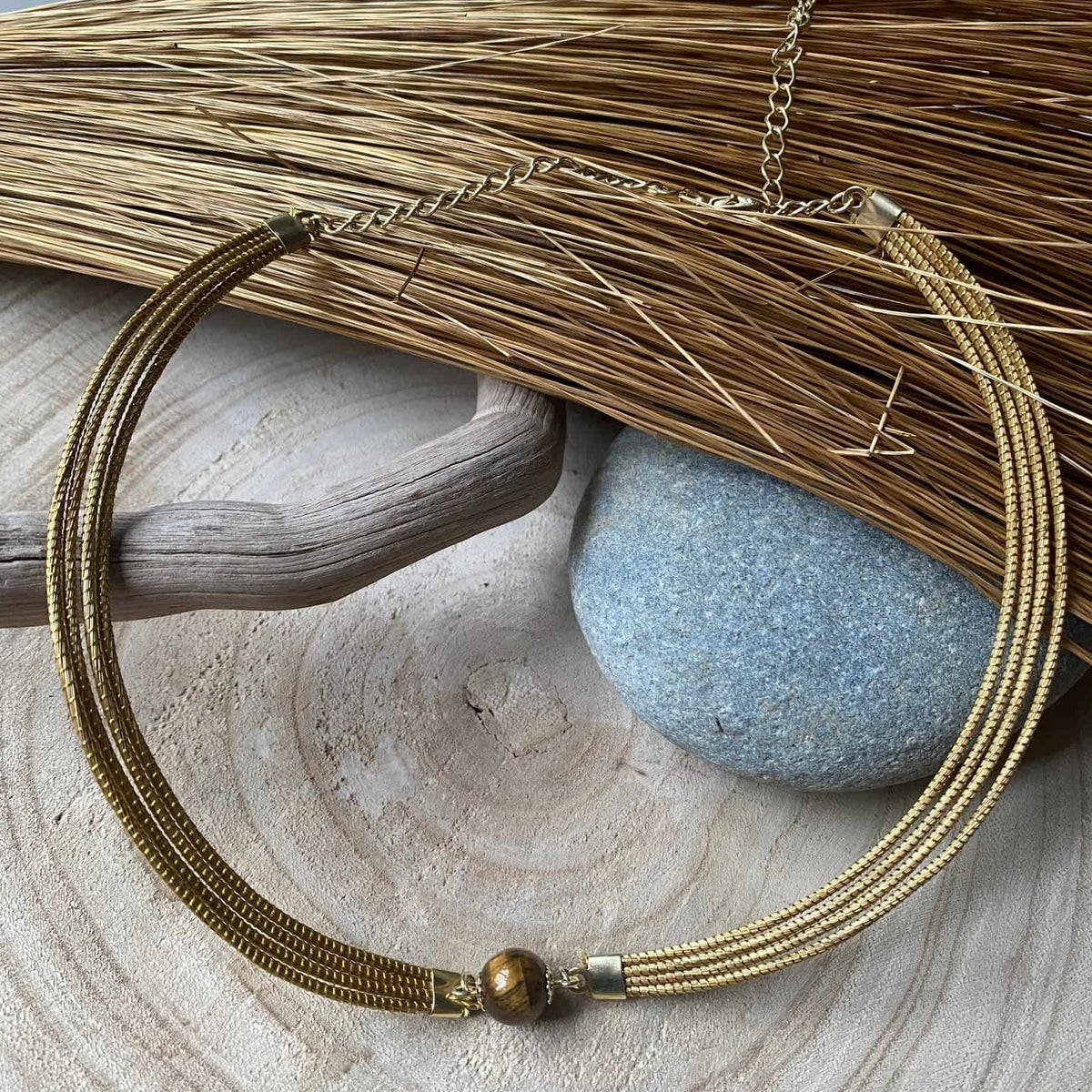 Colar Capim Dourado 4 fios - pedra natural olho-de-tigre