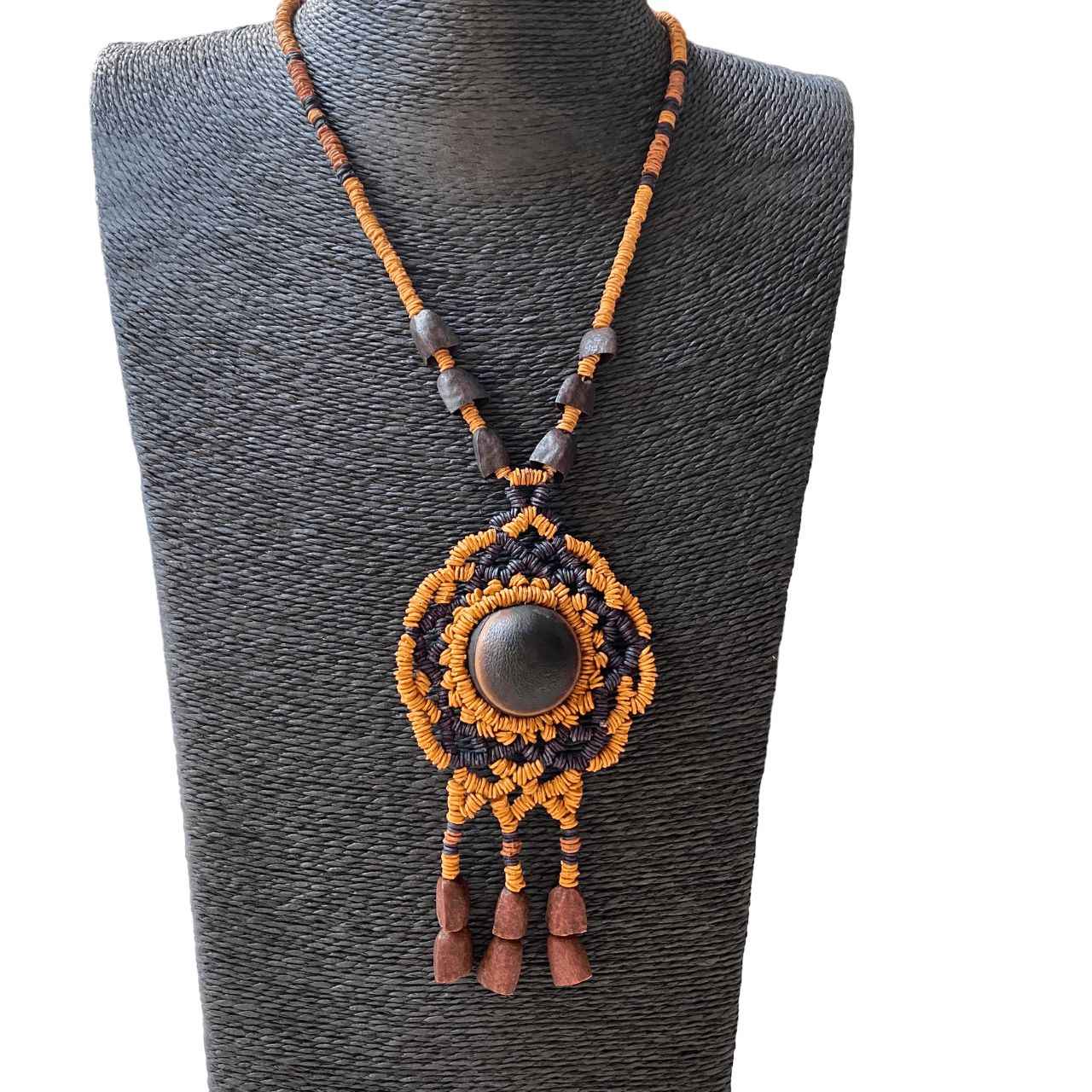 Collier sautoir de graines de morototo et pendentif olho de boi et 3 coques