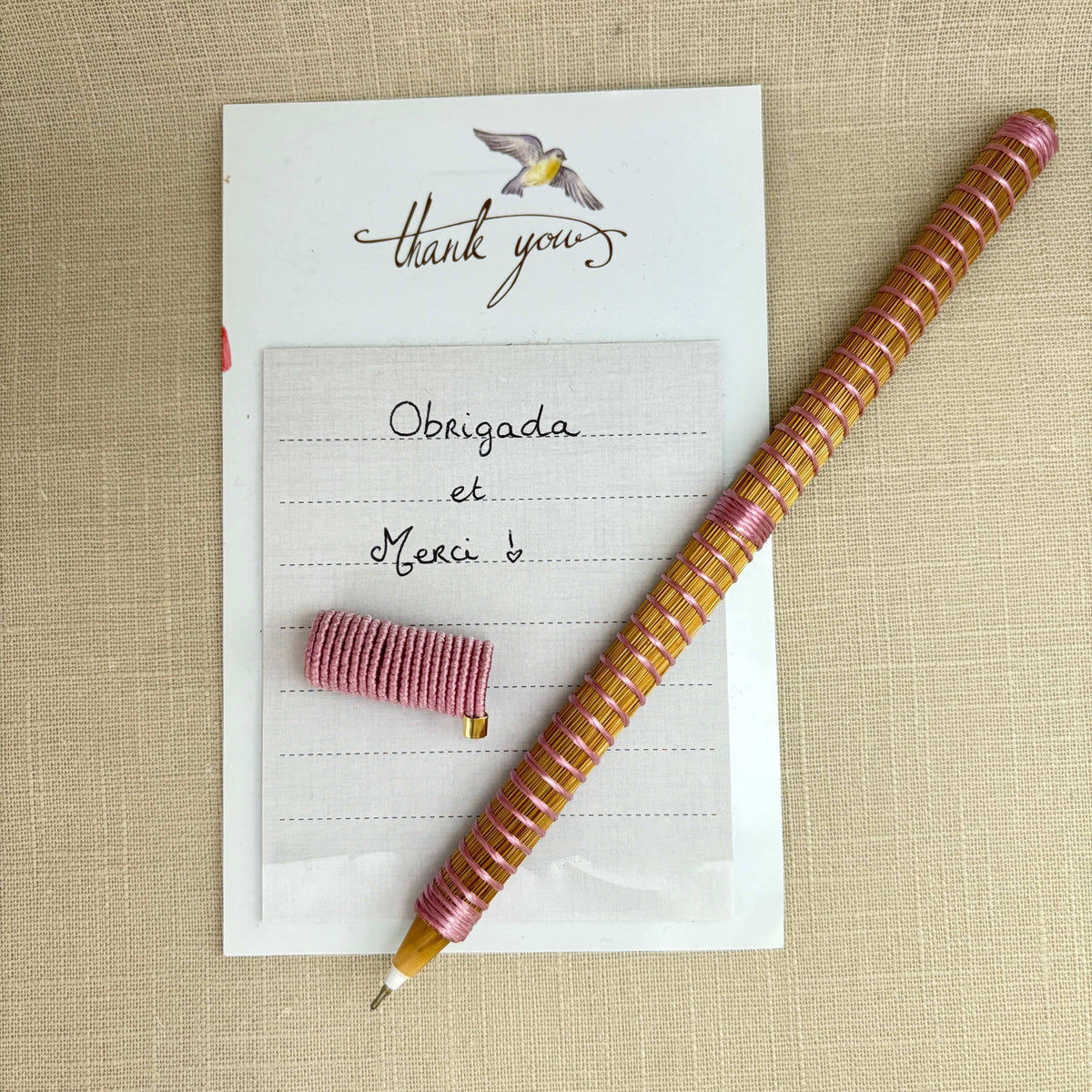 Caneta Capim Dourado - Spiro- Fio texturizado