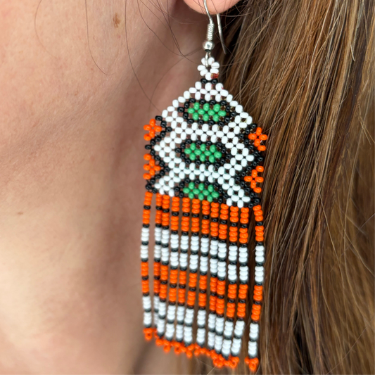 Boucles d'oreilles en perles de verre (miçanga) vert, blanc et orange
