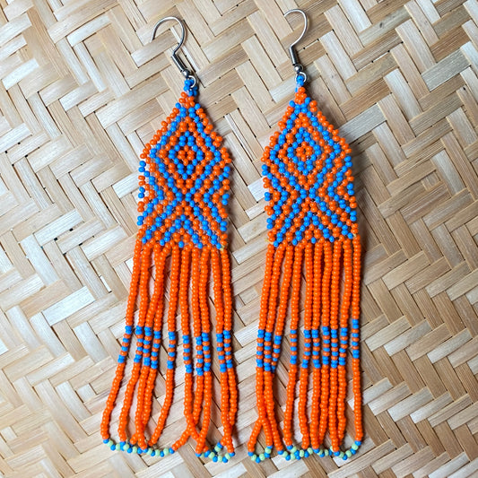 Boucles d'oreilles Miçanga - orange et bleu losange - Ethnie Kayapo