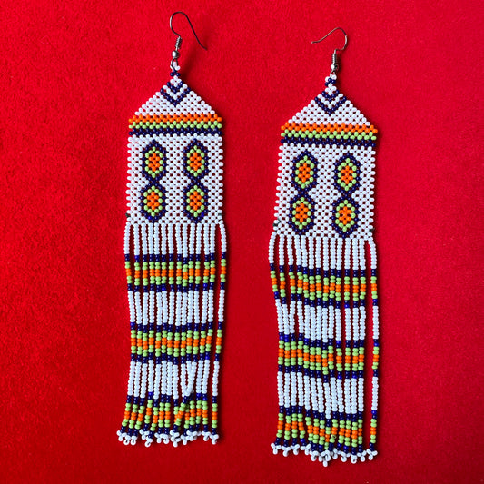 Boucles d'oreilles Miçanga - blanc, orange et vert - Ethnie Kayapo