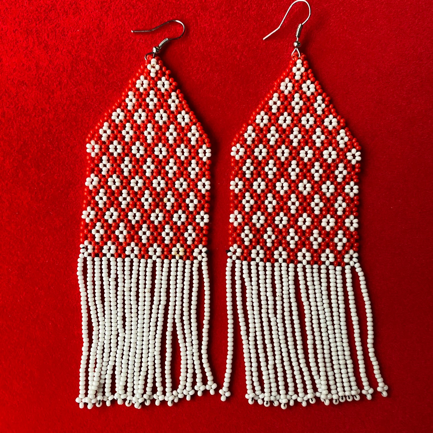 Boucles d'oreilles Miçanga - rouge et blanc - Ethnie Kayapo