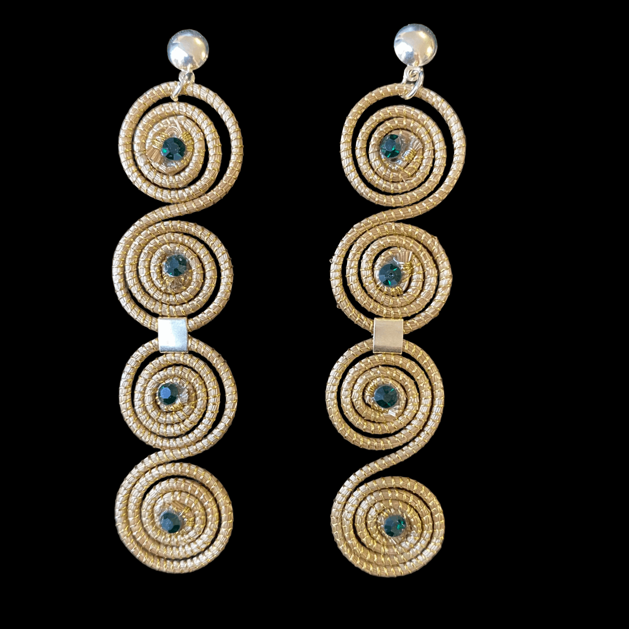 Boucles d'oreilles Capim Dourado 4 mandalas cristal couleur émeraude alignés