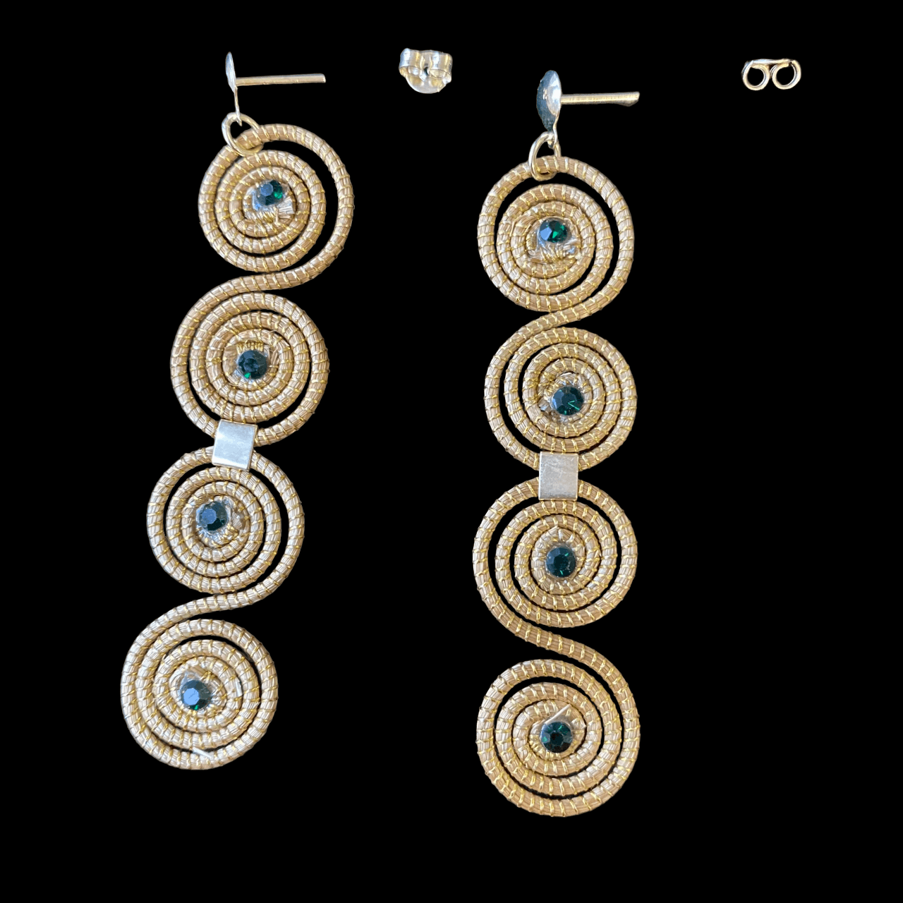 Boucles d'oreilles Capim Dourado 4 mandalas cristal couleur émeraude alignés