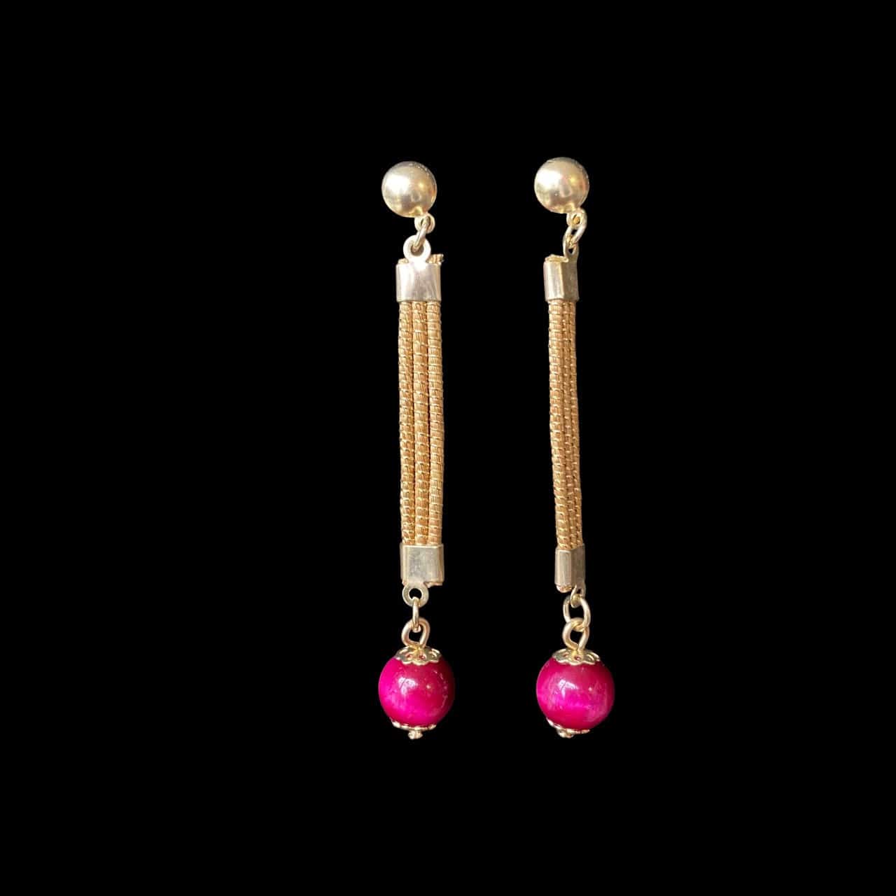 Boucles d'oreilles Capim Dourado lignes et pierre naturelle oeil de tigre rubis