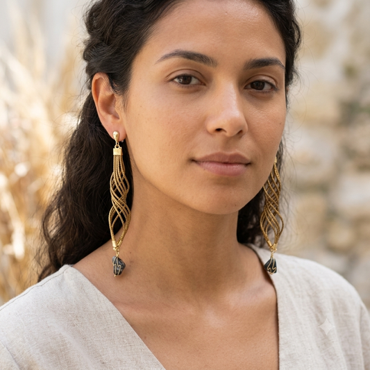 Boucles-oreilles-capim-dourado-agate-bleu-1