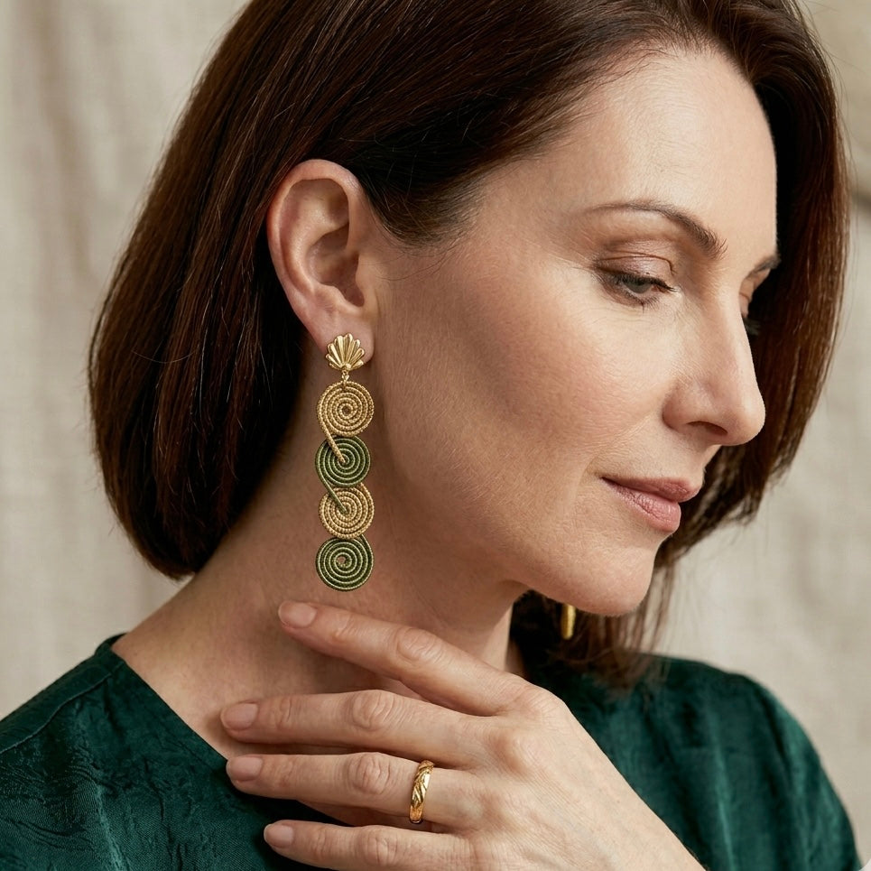 Boucles-oreilles-capim-dourado-buriti-vert-quatre-spirales-1