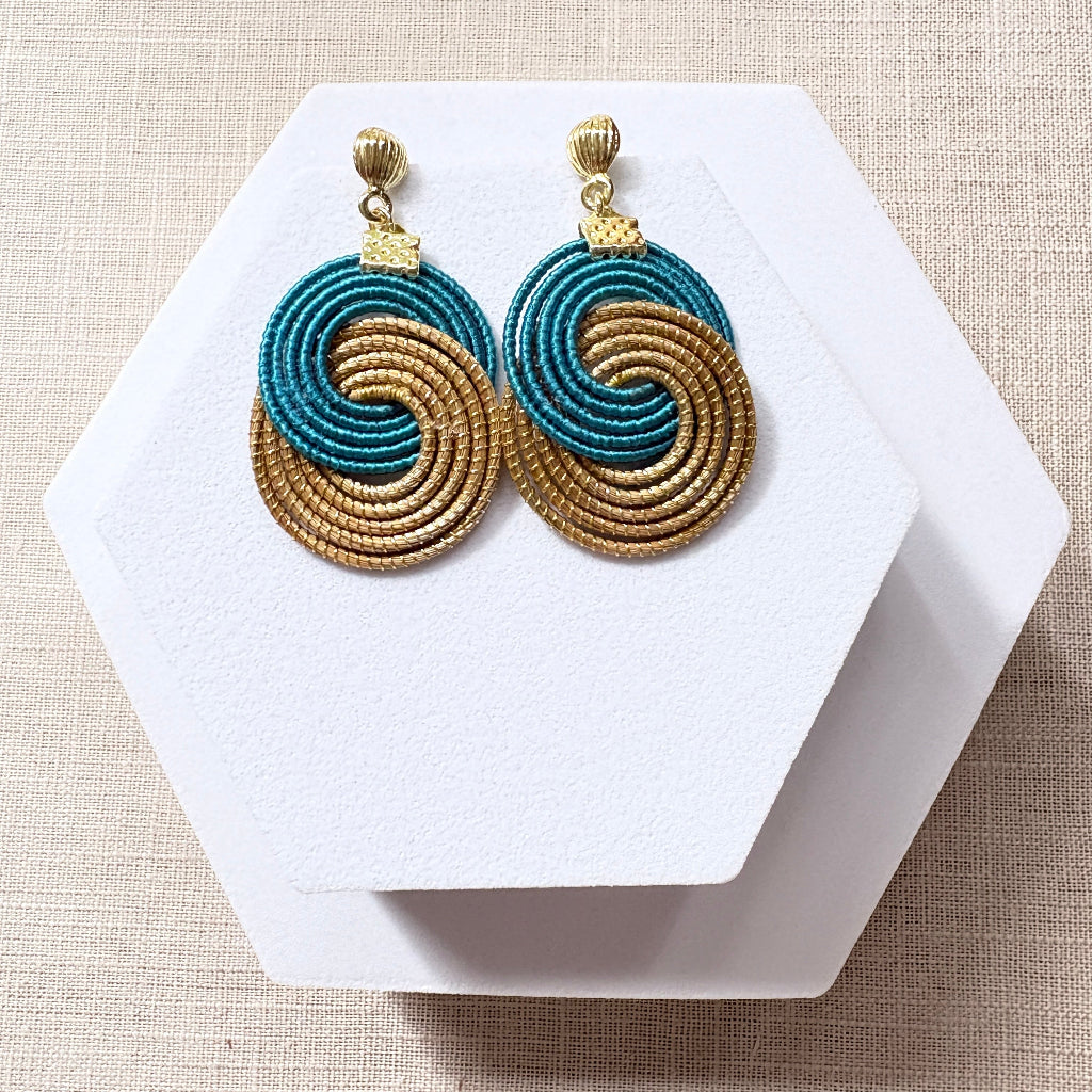 Boucles d'oreilles Capim Dourado et buriti bleu canard