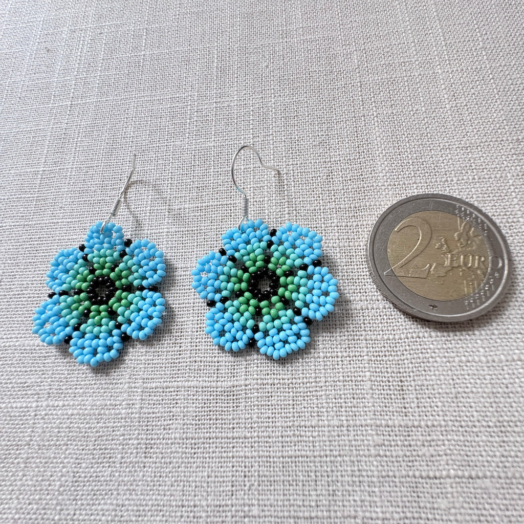 Boucles oreilles fleur bleue 8
