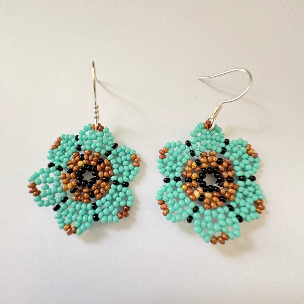 Boucles oreilles fleur bleue 9