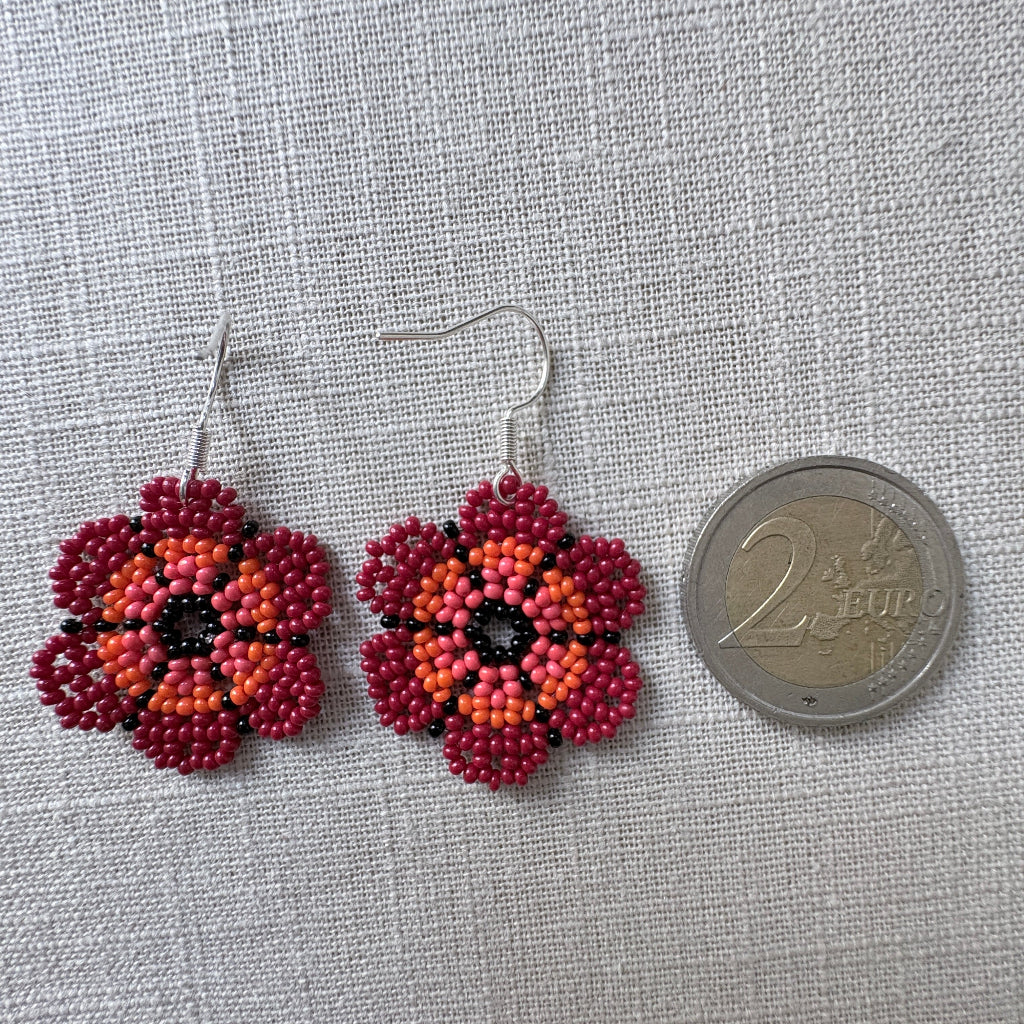Boucles oreilles fleur rouge