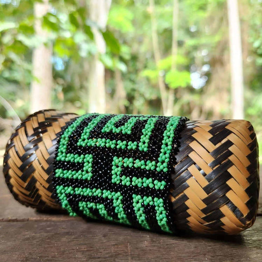 Bracelet Miçanga Kayapo - moyenne taille - noir et vert