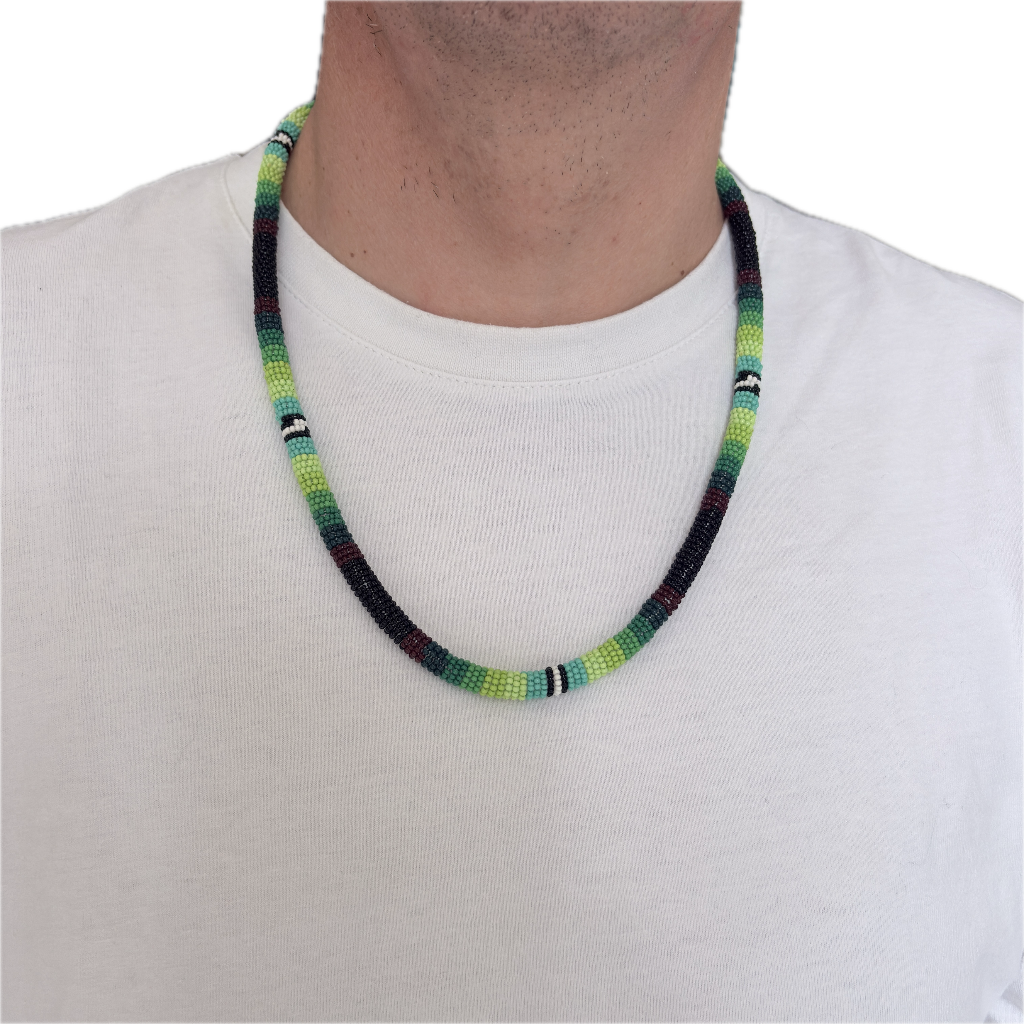 Collier-corail-Noir-vert-blanc-1