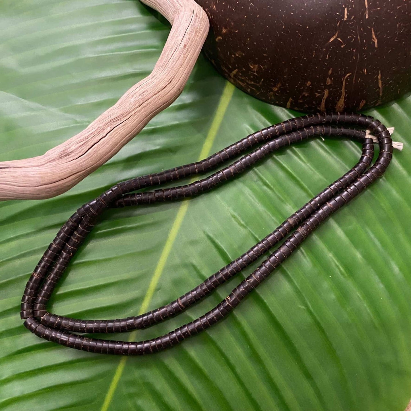 Collier de graines de Tucuma épaisses - Ethnie Mehinako