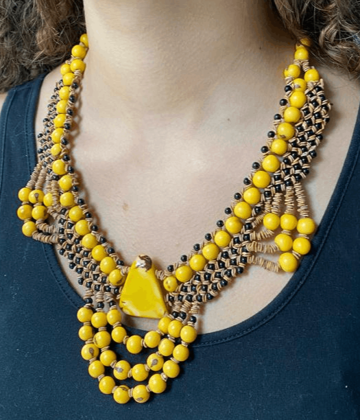 Collier de graines morototo, açai jaune et jarina - Ethnie Pataxo