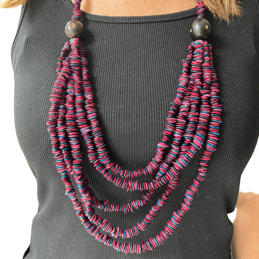 Collier sautoir de graines de jueirana avec noix - Ethnie Pataxo
