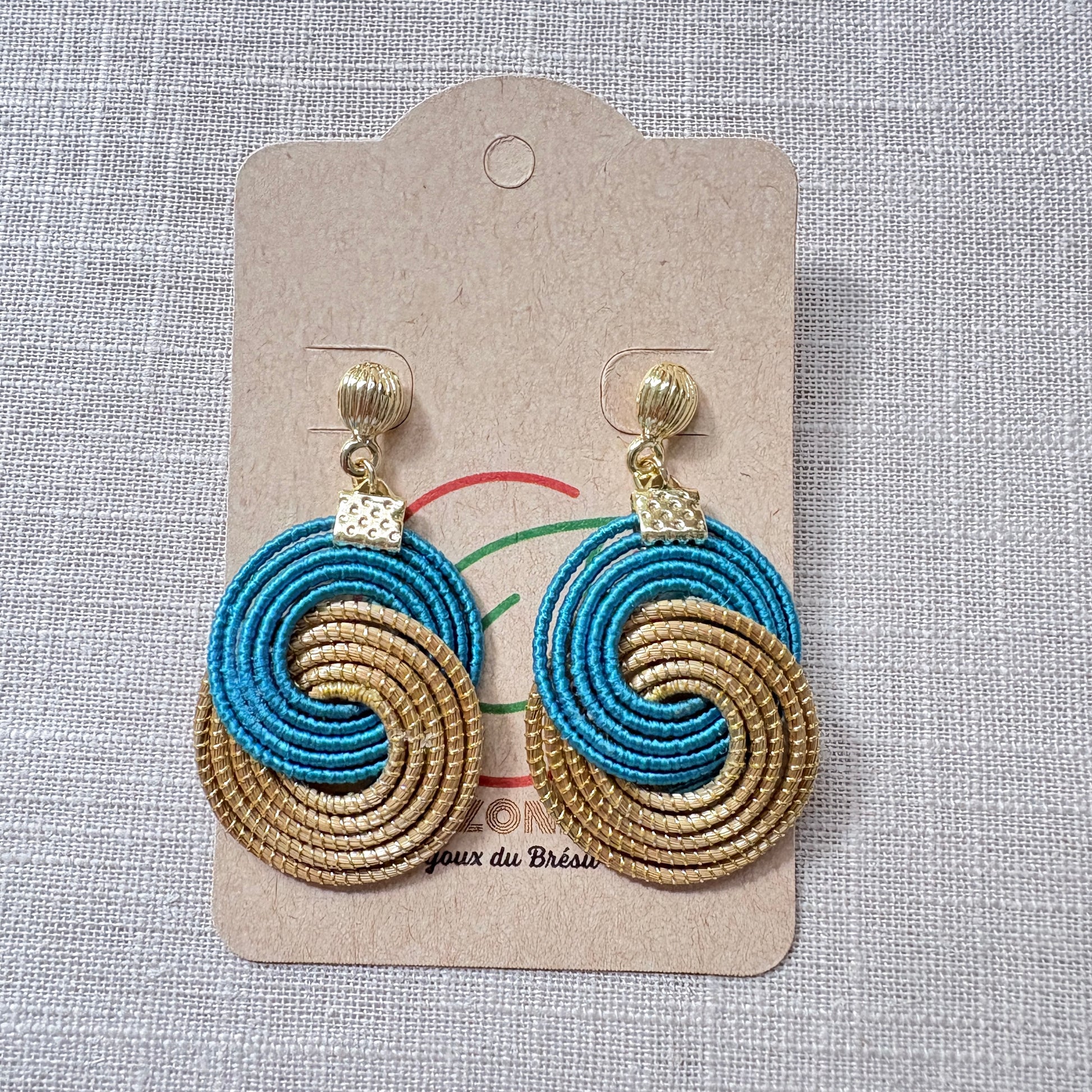 Boucles d'oreilles Capim Dourado et buriti bleu canard - AmazoniKaa