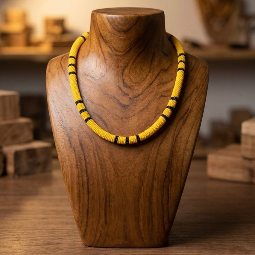 Collier corail en perles de verre (Miçanga) - jaune et noir
