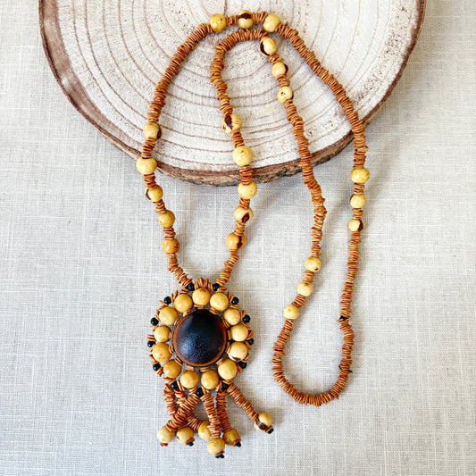Collier de graines de morototo, açai et olho de boi - Communauté Jamaraqua