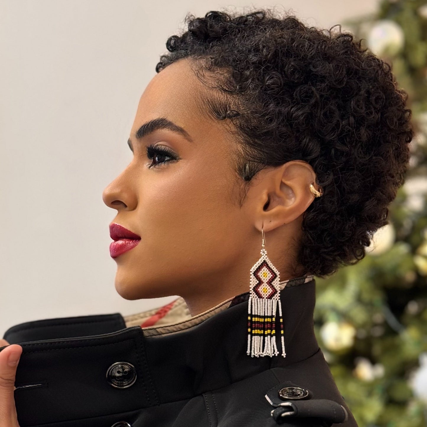 Boucles d'oreilles en perles de verre (miçanga) - blanc noir et jaune - Ethnie Wai Wai