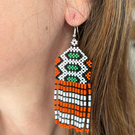 Boucles d'oreilles en perles de verre (miçanga) vert, blanc et orange