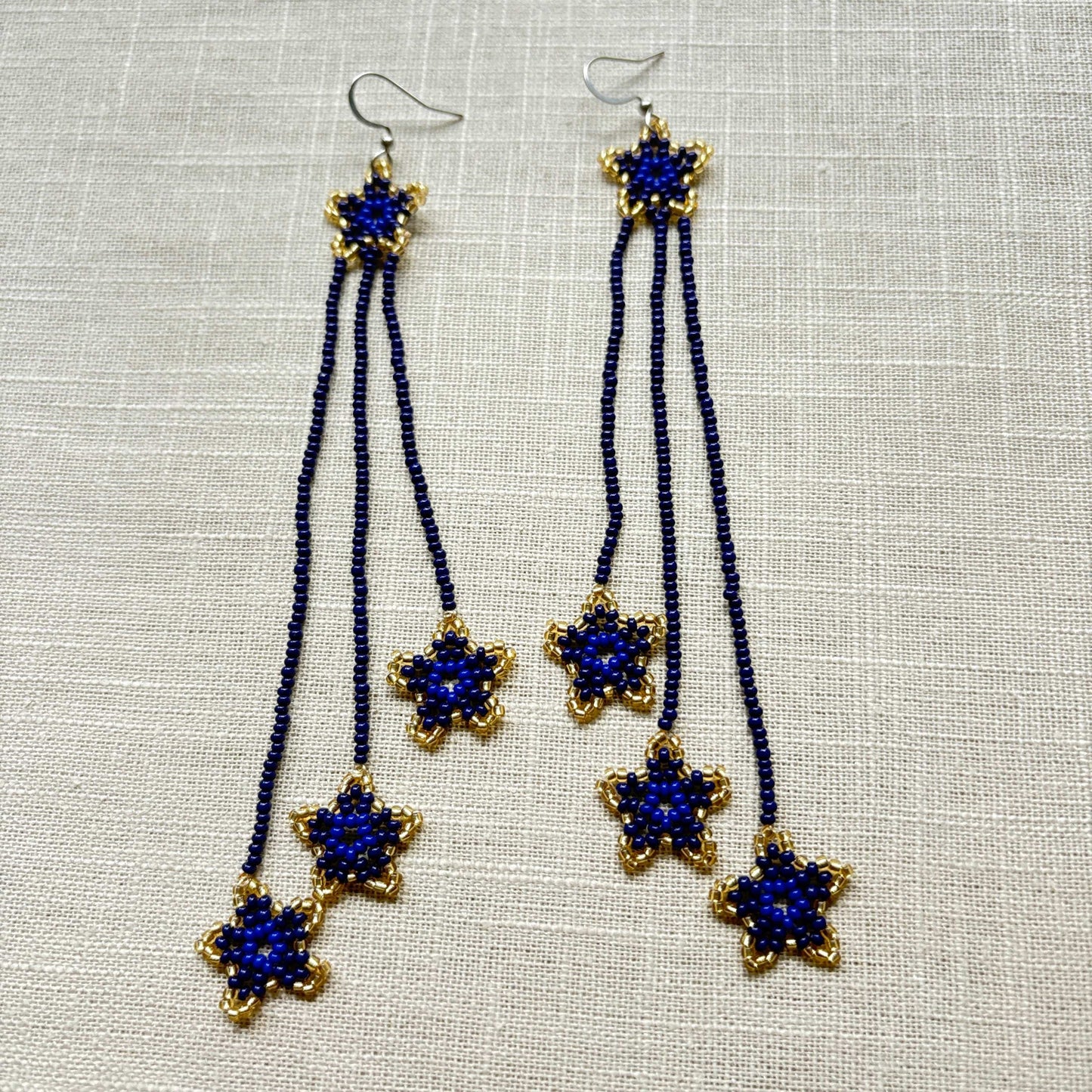 Boucles d'oreilles en perles de verre (Miçanga) - Etoiles bleu et doré - Ethnie Borari