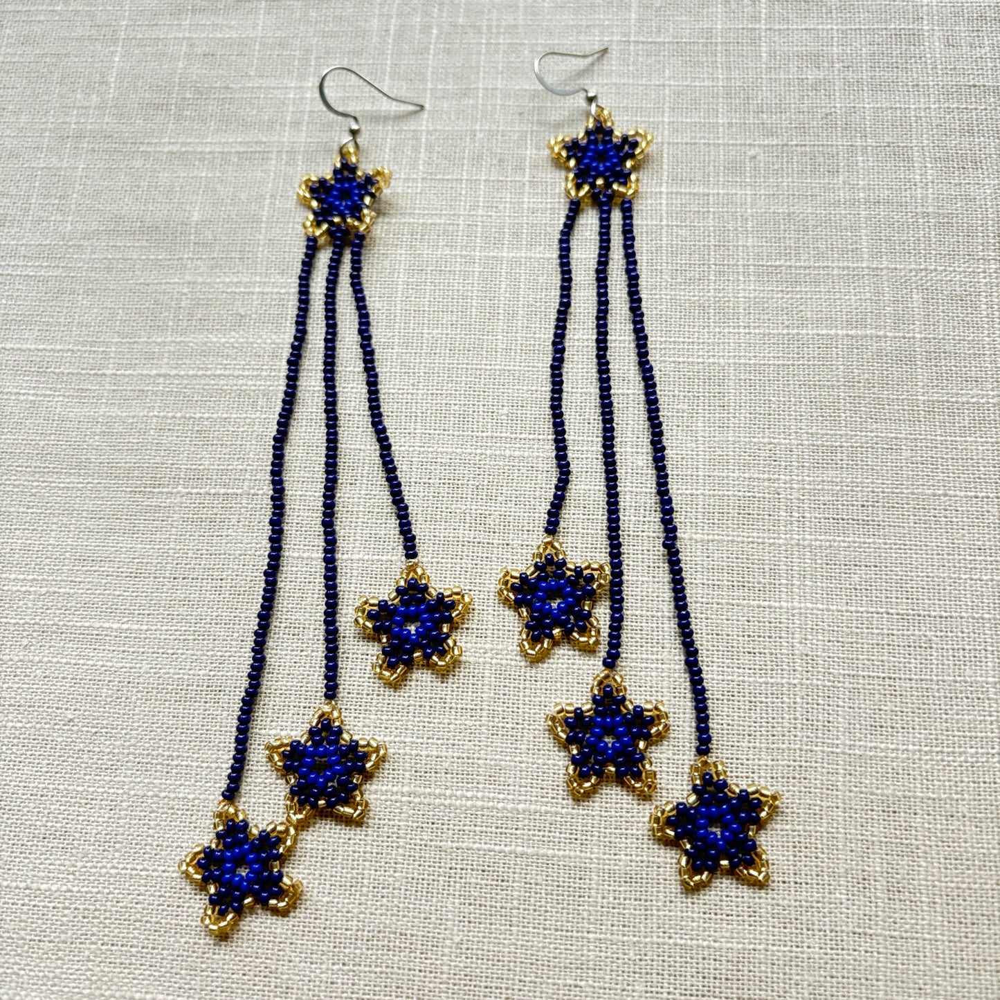 Boucles d'oreilles en perles de verre (Miçanga) - Etoiles bleu et doré - Ethnie Borari