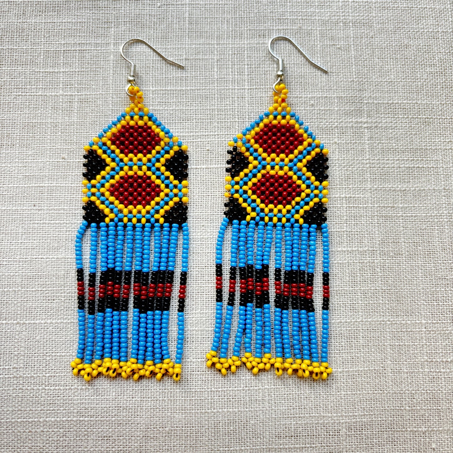 Boucles d'oreilles en perles de verre (miçanga) - bleu, marron et jaune - Ethnie Wai Wai