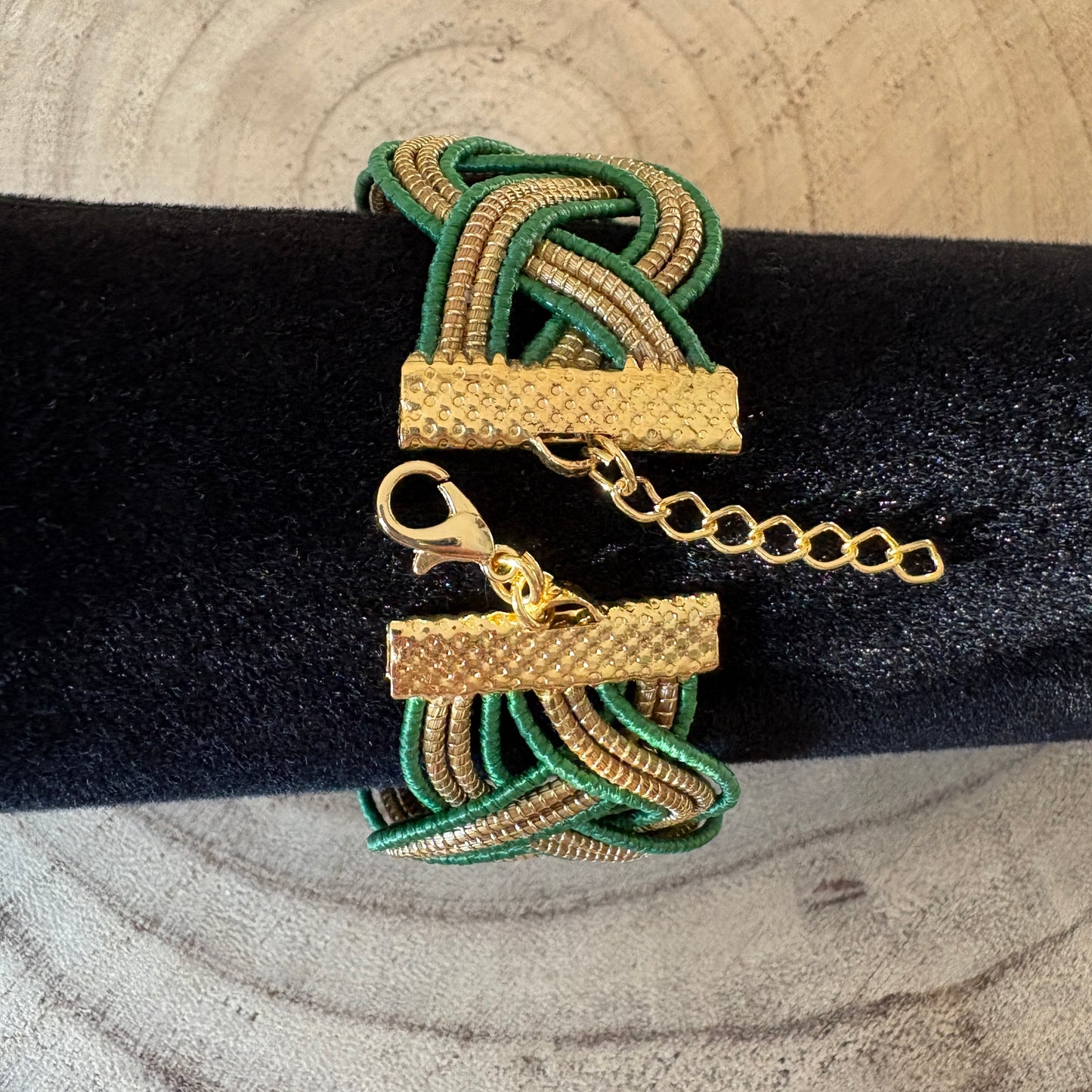 Bracelet Capim Dourado tressé vague - fibre buriti vert