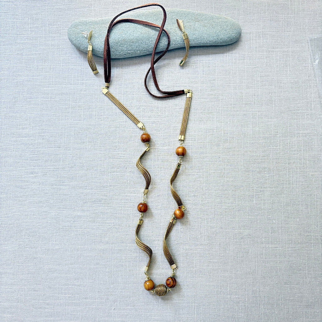 Parure-capim-dourado-bois