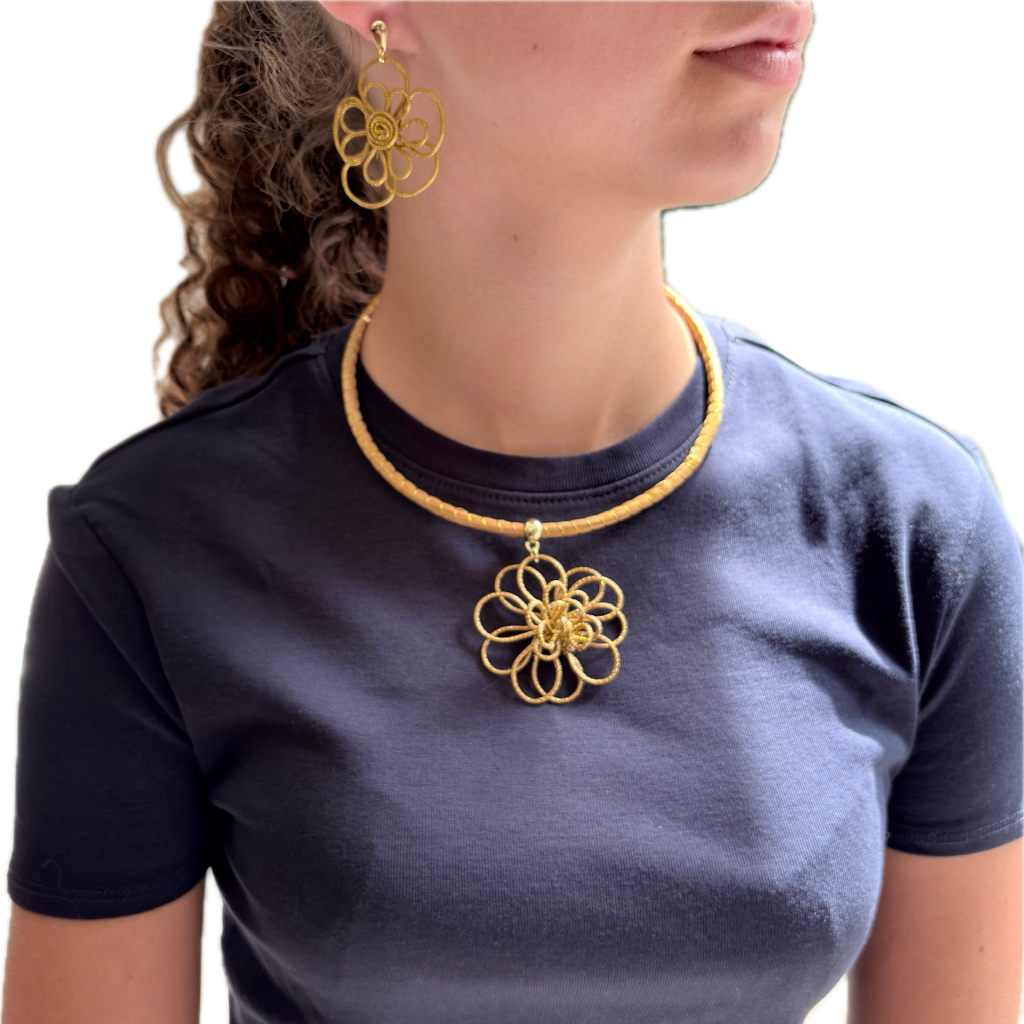 Parure-collier-boucles-oreilles-Capim-Dourado-fleurs-2