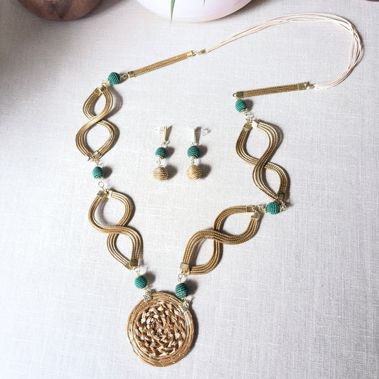 Parure collier et boucles d'oreilles Capim Dourado et buriti vert