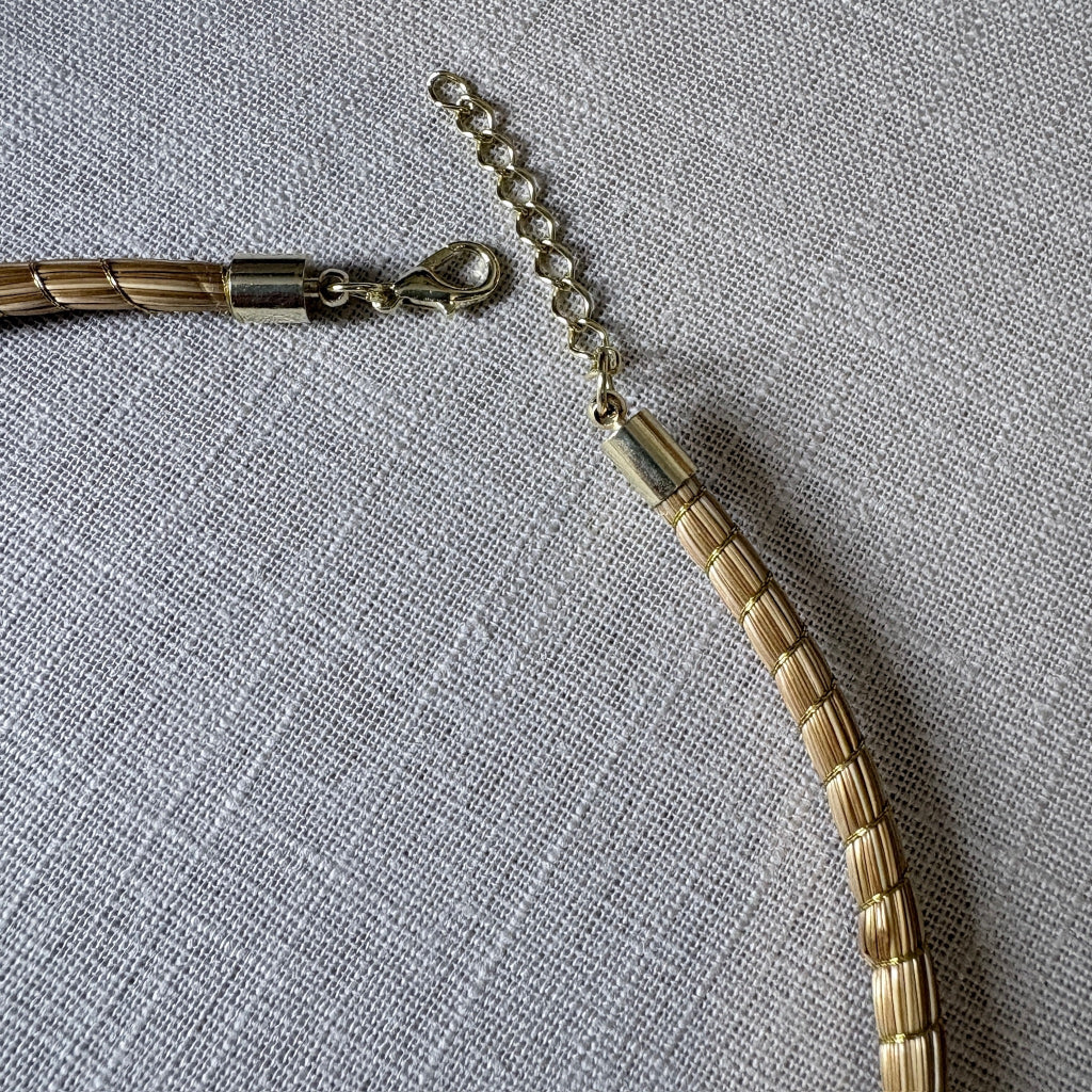 Parure collier et boucles d'oreilles Capim Dourado fleurs