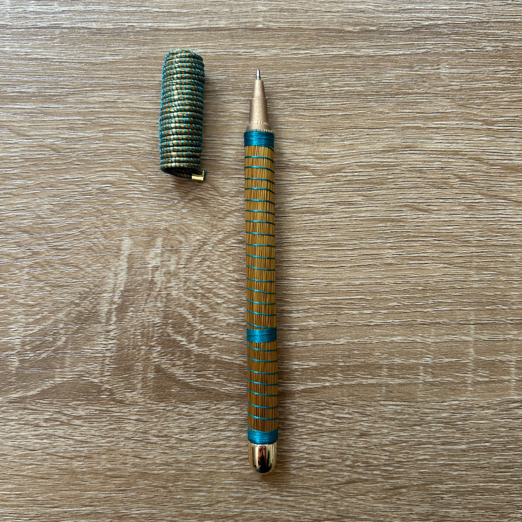 Stylo-Capim-Dourado-Premium-Filetage-trilobe-bleu-1