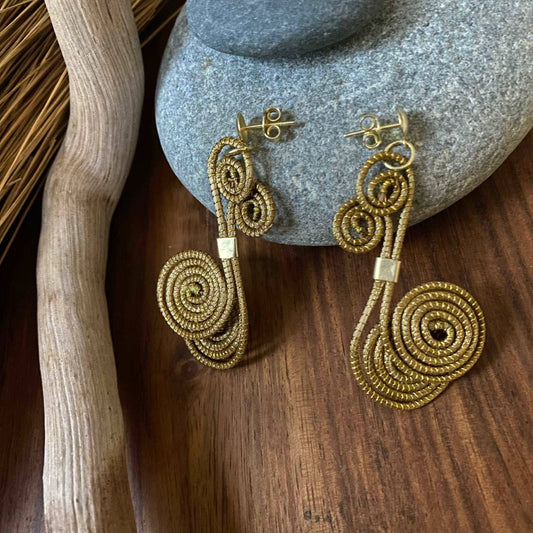 Boucles d'oreilles Capim Dourado 4 mandalas en double Boucles d'oreilles Artisan local travaillant le Capim Dourado dans l'état du Tocantins au centre-est du Brésil 